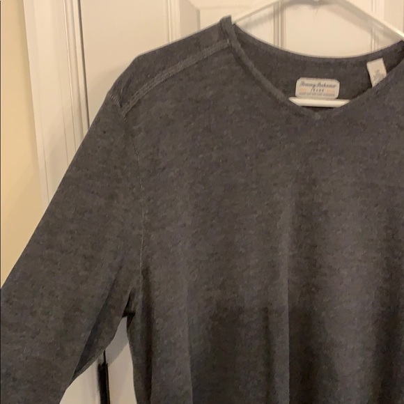 Tommy Bahama sweater - Picture 4 of 5